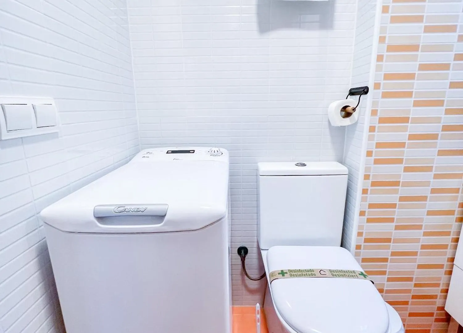Cozy & Sunny Carihuela Park Apartment Torremolinos