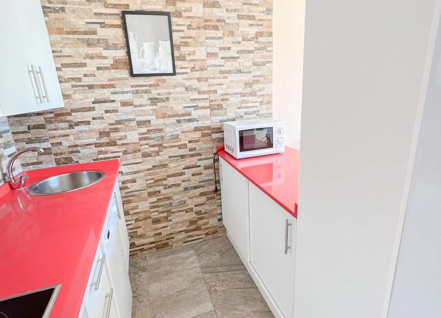 Cozy & Sunny Carihuela Park Apartment Torremolinos 0*,  Spain